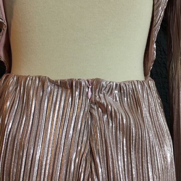 Lulu’s Plisse and Thank You Blush Backless Romper Size Small - Picture 10 of 15